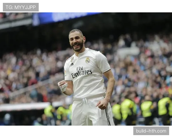 迪巴拉展现强劲对抗能力，助力球队斩获关键胜利