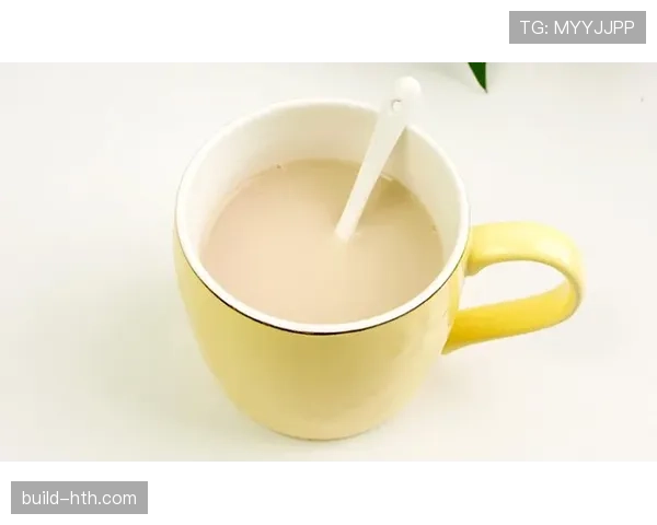 杨力维家的冰箱里塞满蛋白粉,连饮料都按克算 杨力维家的冰箱里塞满蛋白粉,连饮料都按克算